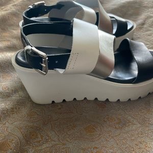 Charles David Italy Size 36 US 6 silver Black White Strap Wedged Shoes Sandals